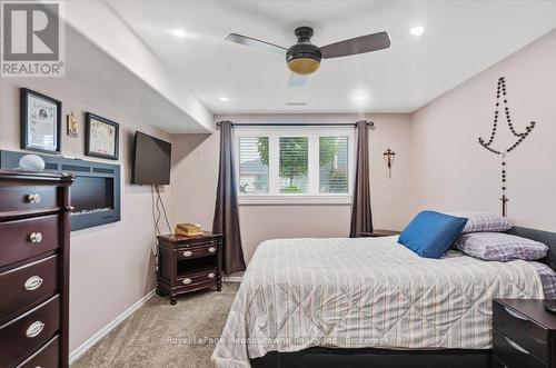 15 Sharpe Street, Brant (Paris), ON - Indoor Photo Showing Bedroom