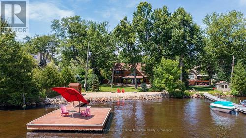 1040 7Th Heaven Lane, Bracebridge (Muskoka (N)), ON - Outdoor With Body Of Water