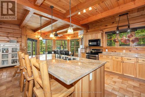 1040 7Th Heaven Lane, Bracebridge (Muskoka (N)), ON - Indoor