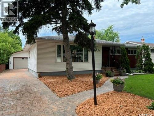 104 Marsh Crescent, Regina, SK - Outdoor