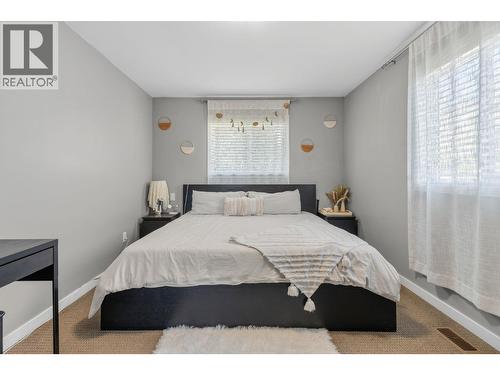 1863 Cathy Avenue, Kelowna, BC - Indoor Photo Showing Bedroom