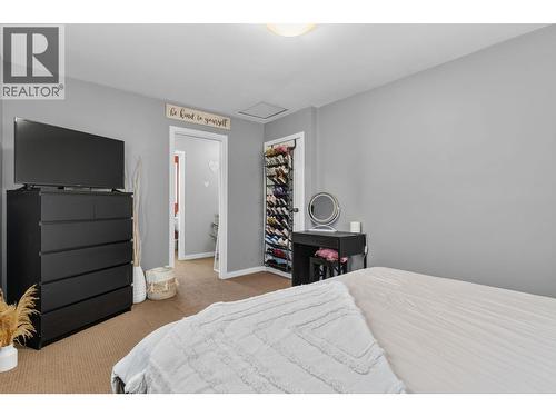 1863 Cathy Avenue, Kelowna, BC - Indoor Photo Showing Bedroom