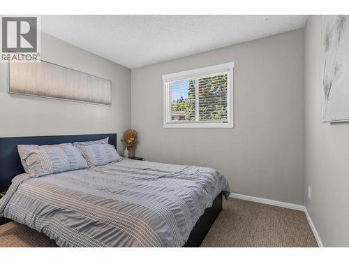 1863 Cathy Avenue, Kelowna, BC - Indoor Photo Showing Bedroom