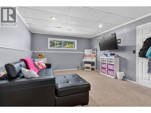 1863 Cathy Avenue, Kelowna, BC - Indoor