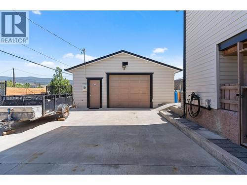 1863 Cathy Avenue, Kelowna, BC - Outdoor With Exterior