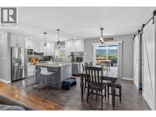 1863 Cathy Avenue, Kelowna, BC - Indoor