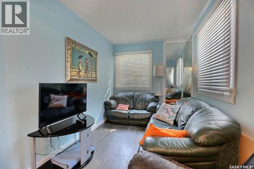 2354 Mcara Street, Regina, SK - Indoor Photo Showing Living Room
