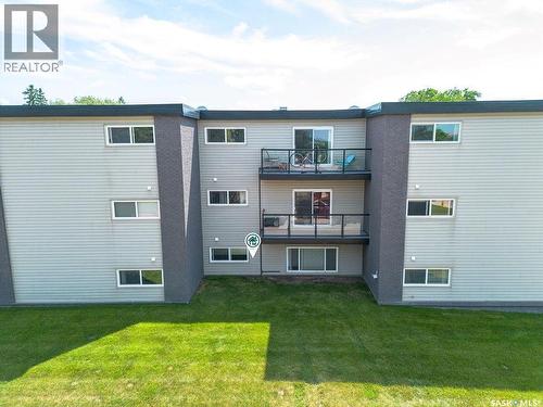 2 2106 Ste Cecilia Avenue, Saskatoon, SK - Outdoor