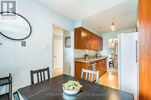 2335 Council Ring Road, Mississauga, ON - Indoor Photo Showing Dining Room