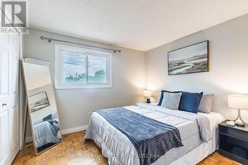 2335 Council Ring Road, Mississauga, ON - Indoor Photo Showing Bedroom