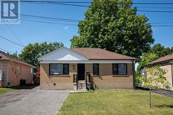 MAIN - 38 PARENT AVENUE Toronto, ON M3M 1Z7
