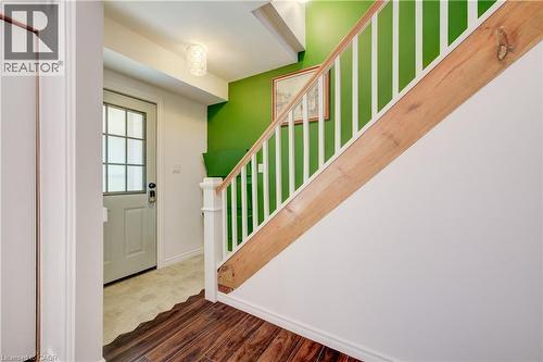 127 Henderson Street, Cambridge, ON - Indoor Photo Showing Living Room