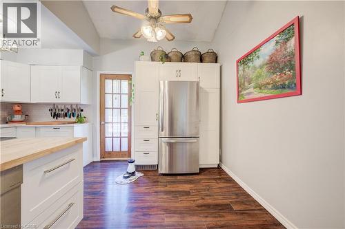 127 Henderson Street, Cambridge, ON - Indoor Photo Showing Kitchen