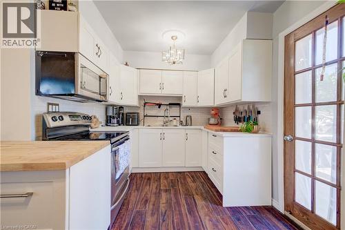 127 Henderson Street, Cambridge, ON - Indoor Photo Showing Kitchen With Stainless Steel Kitchen