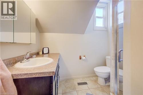 127 Henderson Street, Cambridge, ON - Indoor Photo Showing Laundry Room