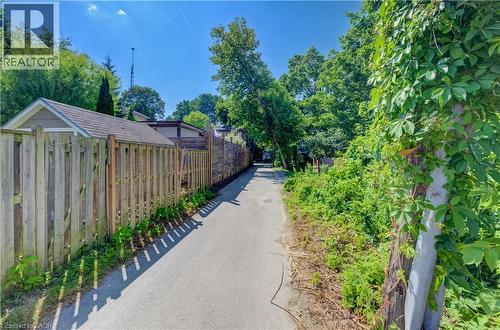 127 Henderson Street, Cambridge, ON - Outdoor