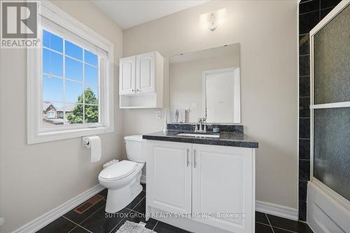 1382 Avon Drive, Mississauga, ON - Indoor Photo Showing Bathroom