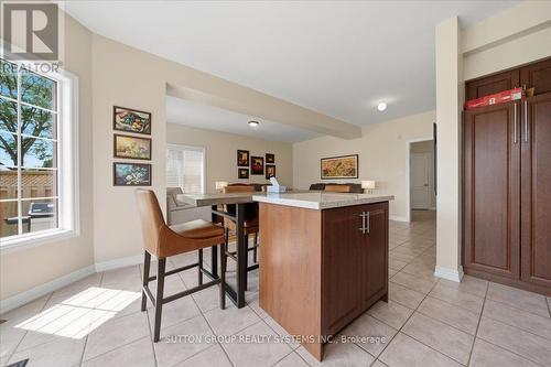 1382 Avon Drive, Mississauga, ON - Indoor Photo Showing Kitchen