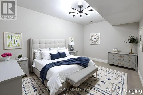 3574 Autumnleaf Crescent, Mississauga, ON - Indoor Photo Showing Bedroom