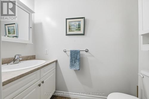 31 Huron Drive, Brighton, ON - Indoor Photo Showing Bathroom