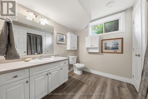 31 Huron Drive, Brighton, ON - Indoor Photo Showing Bathroom