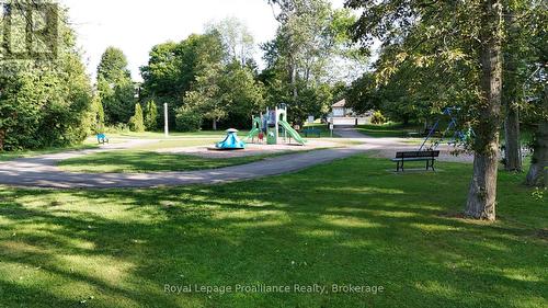 31 Huron Drive, Brighton, ON - Outdoor