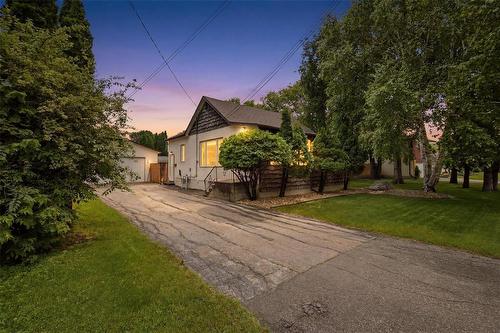 102 Arden Avenue, Winnipeg, MB - Outdoor