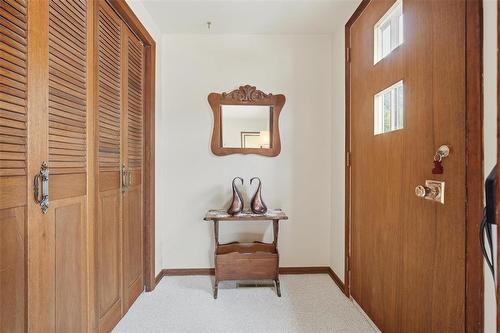 102 Arden Avenue, Winnipeg, MB - Indoor Photo Showing Other Room