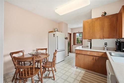 102 Arden Avenue, Winnipeg, MB - Indoor