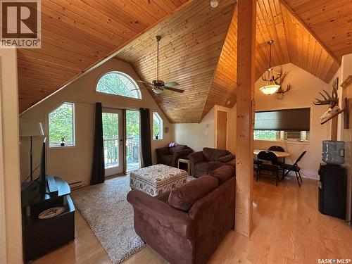 305 Pine Street, Tobin Lake, SK - Indoor