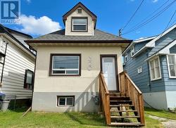 320 FIRST AVE Thunder Bay, ON P7B 2M8