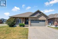 35 CASSIE CRESCENT Strathroy-Caradoc (Ne), ON N7G 4E3