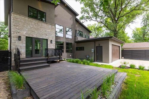 916 Somerset Avenue, Winnipeg, MB - Outdoor With Deck Patio Veranda