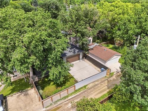 916 Somerset Avenue, Winnipeg, MB - Outdoor