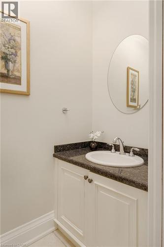70 Shorewood Place, Oakville, ON - Indoor Photo Showing Bathroom