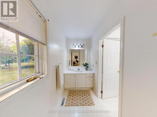 88 Westwind Crescent, Prince Edward County (Wellington Ward), ON - Indoor Photo Showing Bathroom
