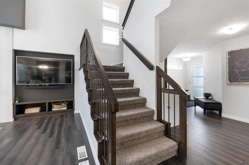 3 Tennant Gate, Winnipeg, MB - Indoor Photo Showing Other Room