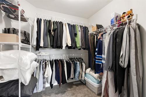 3 Tennant Gate, Winnipeg, MB - Indoor With Storage