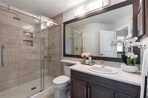 3 Tennant Gate, Winnipeg, MB - Indoor Photo Showing Bathroom
