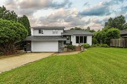 560 Balsam CR  Oakbank, MB R0E 1J0