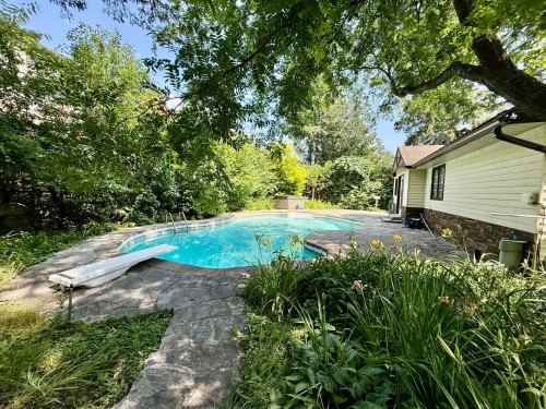 Cour - 39 Av. Chartier, Saint-Sauveur, QC - Outdoor With In Ground Pool