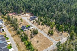 422 (Lot3) Camassia Close Qualicum Beach, BC V9K 1G1