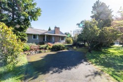 1794 Barrie Rd Saanich, BC V8N 2W7