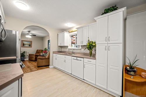 1965 Cougar Cres, Comox, BC 