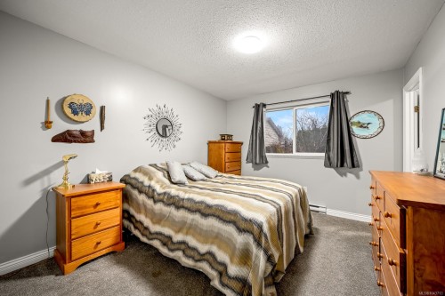 1965 Cougar Cres, Comox, BC 