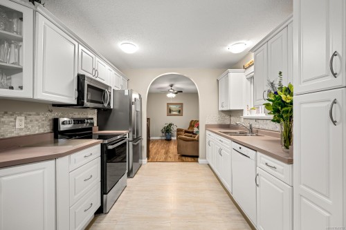 1965 Cougar Cres, Comox, BC 