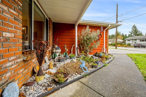 1965 Cougar Cres, Comox, BC 