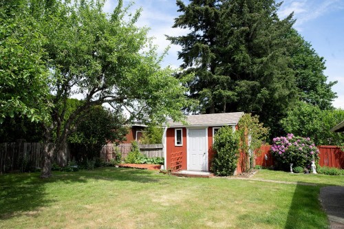 1965 Cougar Cres, Comox, BC 