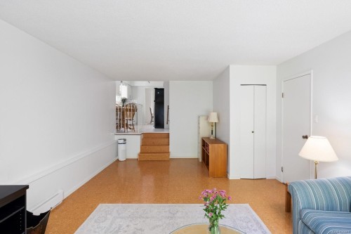 764 Mann Ave, Saanich, BC 