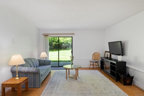 764 Mann Ave, Saanich, BC 